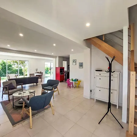 Bon Port By Interhome بيت للعطل سان فيليبيرت
